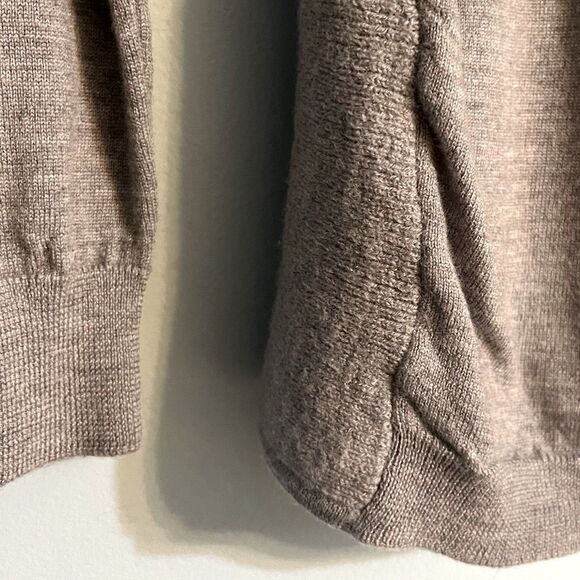 Ellen Tracy 100% Extra Fine Merino Wool Cowl Neck Split Open Back Sweater Sz S - Picture 6 of 11